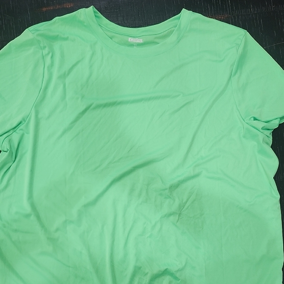 Comfortable Mint Green Short Sleeve Tee - Picture 1 of 1